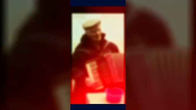 Грустный баянист. Автор стихов Инна Якуш. Читает автор. Уличные музыканты, старость, одиночество. смотреть онлайн