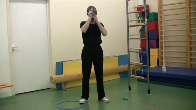 Хозяин и Тараканы - подвижная игра смотреть онлайн