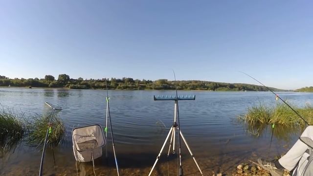 Рыбалка на Оке в начале августа. Поиск новых уловистых мест №4. смотреть онлайн