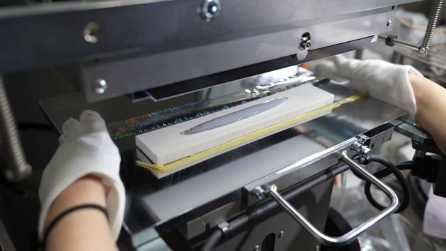 ルアーを作るプロセス。ルアーの設計、型制作、製造、塗装、パッケージングまで一貫生産する日本のルアー工場。 смотреть онлайн