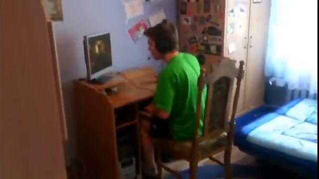 Что с людьми делает cs!Полный ржач!Выкинул монитор смотреть онлайн