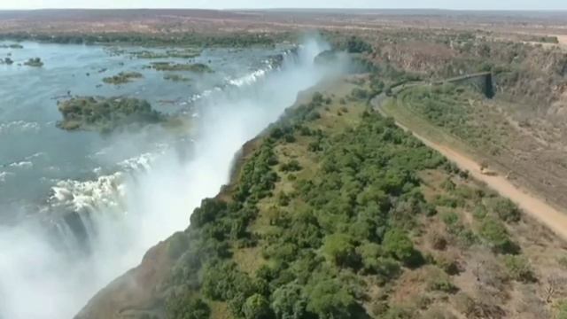 самый большой водопад в мире (Виктория) смотреть онлайн