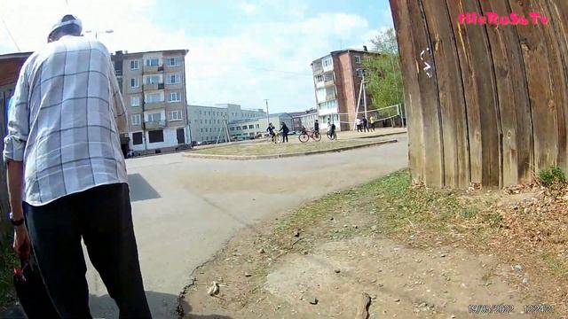 Падении на электросамокате смотреть онлайн