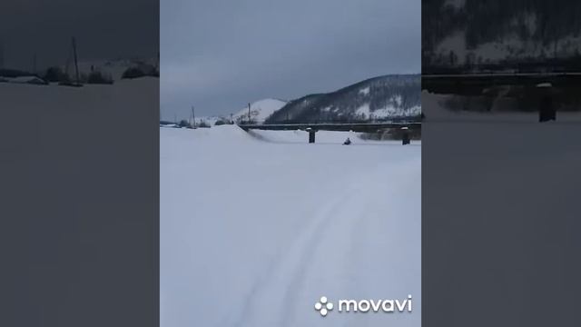 Бабушка-гонщица на снегоходе смотреть онлайн