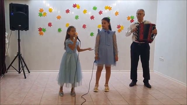 Дуэт "Арабески" - "Синий платочек" смотреть онлайн