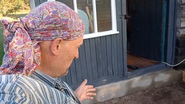 Сделал крепкое КРЫЛЬЦО ИЗ БУТЫЛОК и хлама . Живу нах хуторе , в лесу . №13 смотреть онлайн