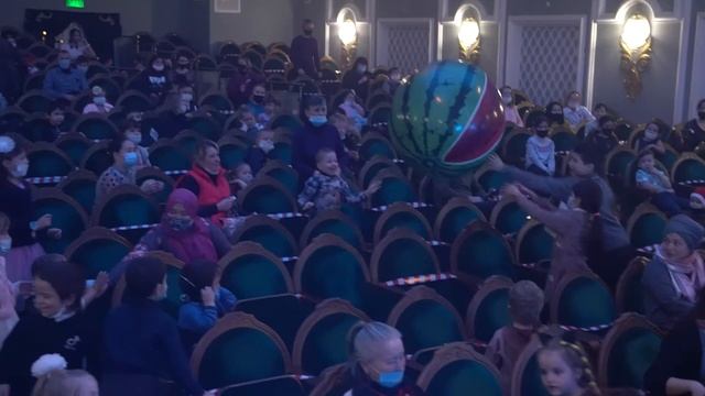 Новогоднее волшебство каждому ребенку смотреть онлайн