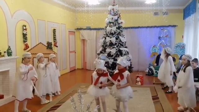 Танец "Забавы снеговиков" смотреть онлайн