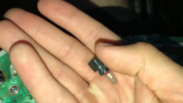 ЗАМЕНА ЛАМП В ПРИБОРКЕ PININ IO смотреть онлайн