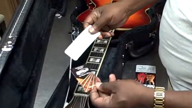 unpacking my new Ibanez AF155 смотреть онлайн