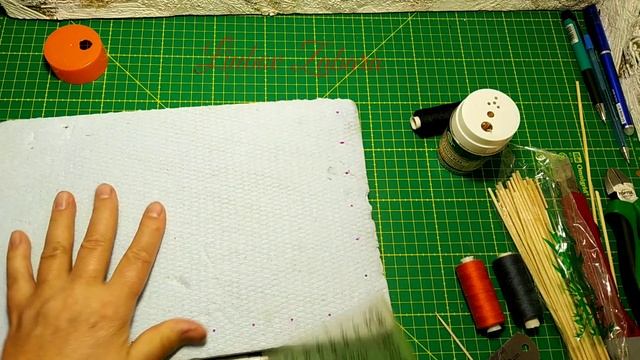 УДОБНЫЙ ОРГАНАЙЗЕР ДЛЯ КАТУШЕК своими руками. ПРОСТО И БЫСТРО! смотреть онлайн