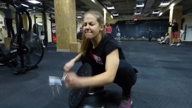 Как правильно снимать блины со штанги? смотреть онлайн