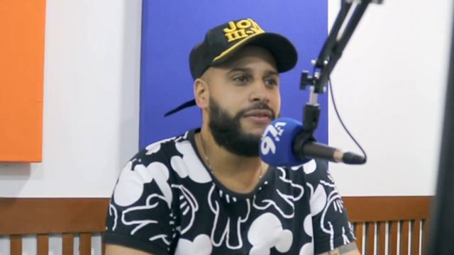 Entrevista Com O Cantor John Kuster Ao Programa Influenciados Na Rádio 97,1FM