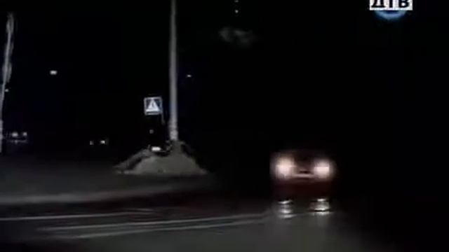 Осторожно, красная ртуть (1995) - car chase scene смотреть онлайн