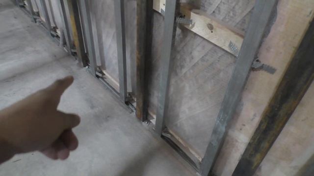 Сварка металлоконструкции для установки кровати на втором уровне. смотреть онлайн