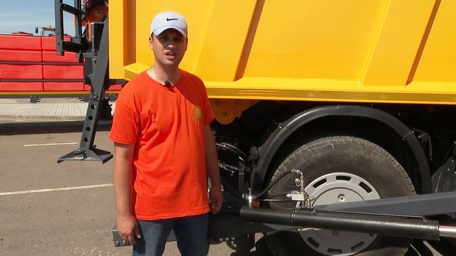 Боковой отвал Bucher АК: мал да удал! смотреть онлайн