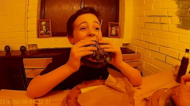 ФастФуд я люблю тебя: Дрова Еда Бургер Новосибирск