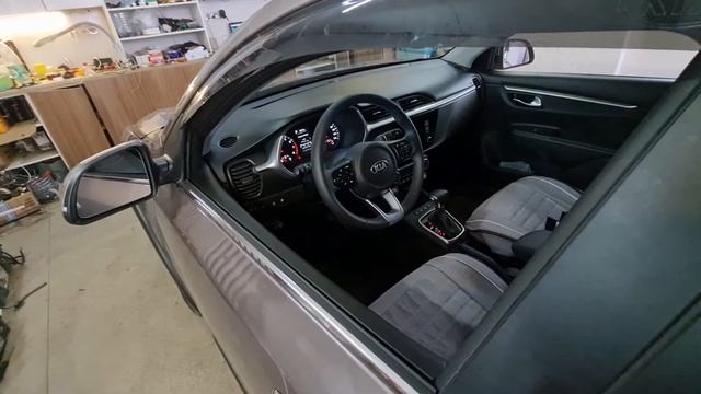 Kia Rio X 2020 vs Pandora DX-90b смотреть онлайн