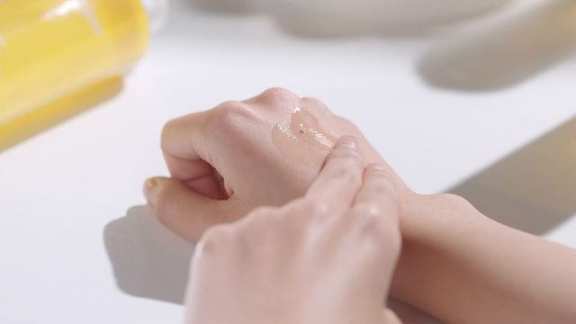 Fraijour Yuzu Honey Essential Toner and Cream смотреть онлайн