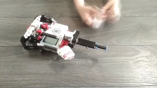 Электрогитара из Лего смотреть онлайн