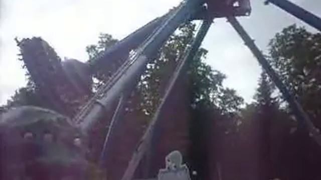 Колесо в парке Санкт-.Петербурга смотреть онлайн