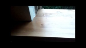 Деревянное окно. Установка деревянного окна, со стеклопакетом и стеклом, в квартиру.