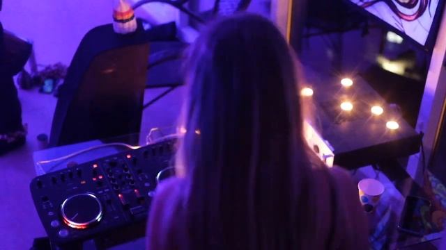 Экстатик Дэнс с Сочи с участием моих сказочных полотен-ковров флуоресцентных. смотреть онлайн