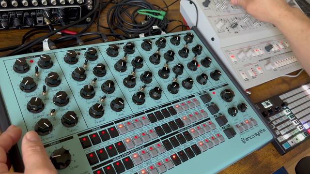 Techno dub jam | Feat - Perkons HD and Super 6 смотреть онлайн