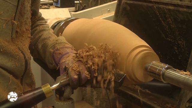 Woodturning a 22 year old Log смотреть онлайн