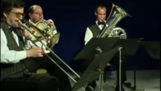 Doedl Polka von Hans Stoehr, spielt Sofia Brass Quintet смотреть онлайн