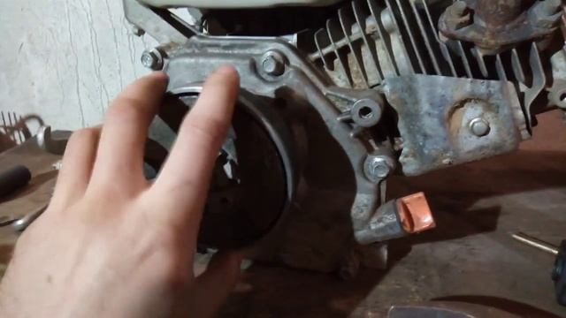 Как Я сделал центробежное сцепления на подшибеике на двс 6.5 на . смотреть онлайн