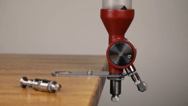 Lock-N-Load® Powder Measure смотреть онлайн