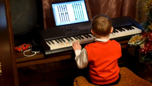 Soft Mozart Recital 2018-2019: Ivan (3) plays ''Jingle Bells' смотреть онлайн