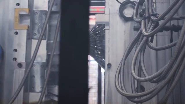 Процесс производства светильника Sugegasa от фабрики Studio Italia Design смотреть онлайн