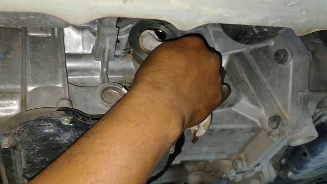 Tutorial cara ganti oli total quartz ineo dan oil filter denso mobil nissan livina смотреть онлайн