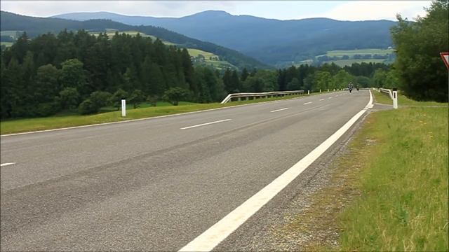 GSX-R 1000 K7 Wheelie смотреть онлайн