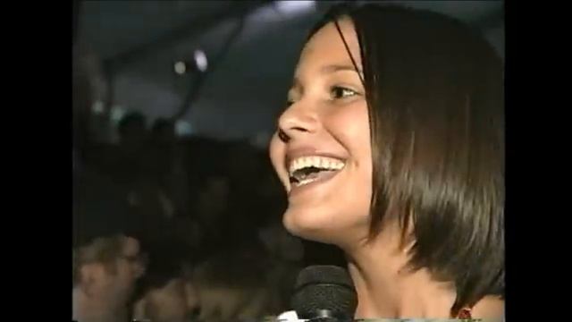 Juliana Knust 24-01-2004, entrevista com Francisco Chagas no Over Fashion смотреть онлайн