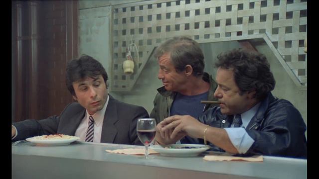 LE MARGINAL - Extrait "Alors Georges, mon steak ?" - Jean-Paul Belmondo смотреть онлайн