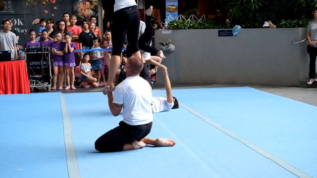 Gymfest Singapore 2016 @ The Star Vista, 1 Vista Exchange Green clip 2825 смотреть онлайн