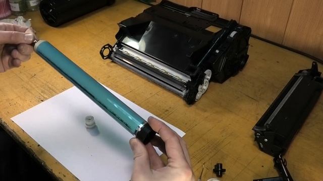 Xerox VersaLink B405 — заправка, замена фотобарабана, чистка отработки смотреть онлайн