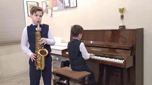 С.Джоплин Музыкант исп. Сергей и Андрей Гончаровы / S Joplin Entertainer-Sergey and Andrey Goncharo смотреть онлайн