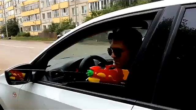 Друг всегда рядом 😂😂😂 смотреть онлайн