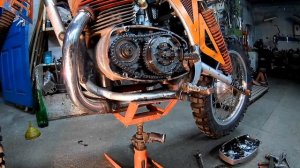 Меняем диски сцепления на ''чезет''. Подготовка мото к летним покатушкам.