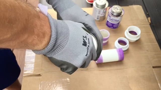 How to use PVC Primer and Cement to join PVC Pipe смотреть онлайн