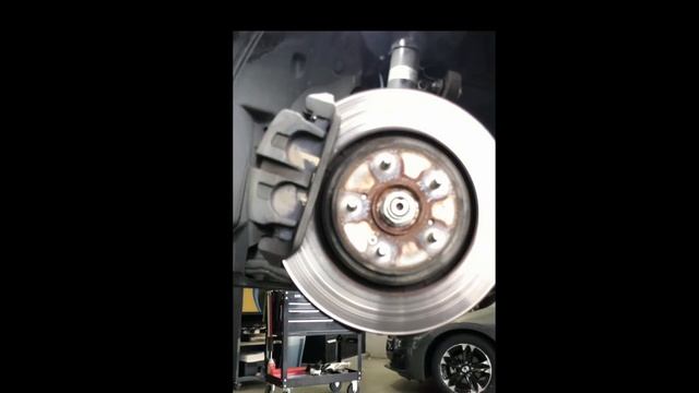 Front Brake Pads Replacement - DIY - 2015 - 2020 Acura TLX смотреть онлайн