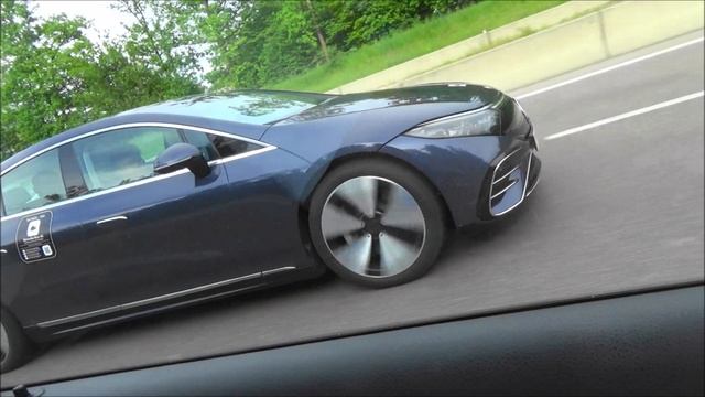 Mercedes-Benz EQS (V297) - German Autobahn
