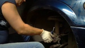 Замена тормозных колодок на Додж Караван.