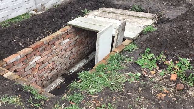 ЧЕМ НАКРЫТЬ СЕПТИК? СЕПТИК Из Кирпича Своими Руками (#Стройка Руками) смотреть онлайн
