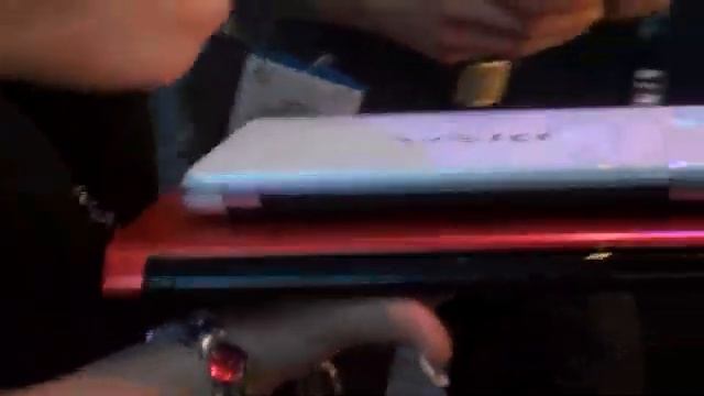 Sony VAIO P Size Comparison with Lenovo U110 смотреть онлайн