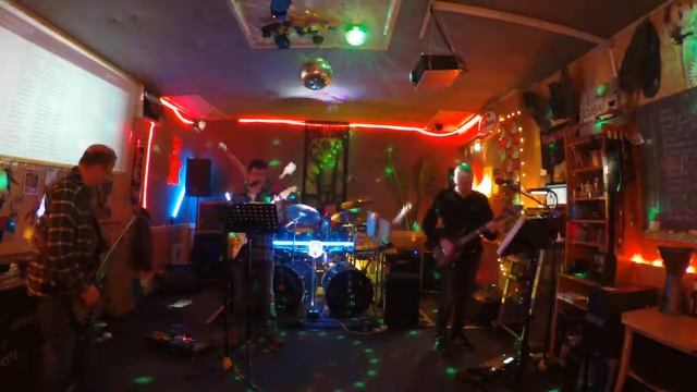 Born to be wild -Steppenwolf- easy rider Cover live basement shots Zoom Q8 смотреть онлайн
